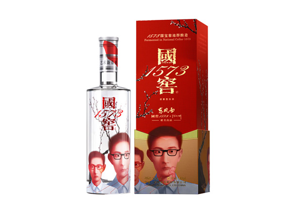 哈尔滨回收国窖1573·艺术新春酒·东方面