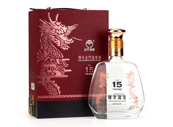 哈尔滨金门高粱酒回收陈年金门高粱酒15年陈年高粱老酒56度600ml礼盒装年份酒收购
