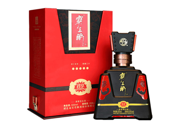 哈尔滨石花霸王醉回收霸王醉君享70度白酒礼盒